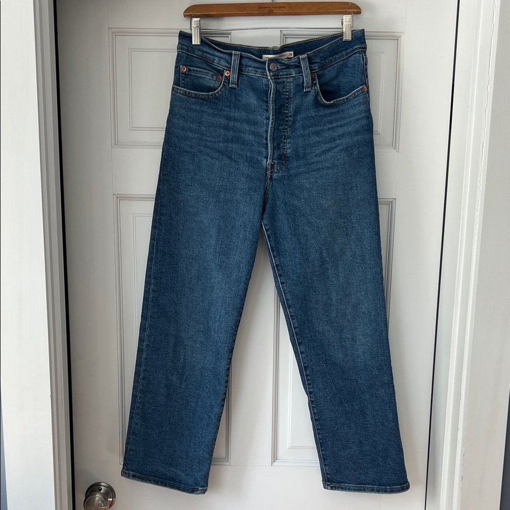 Levi's Women's Ribcage Ankle Blue Jeans